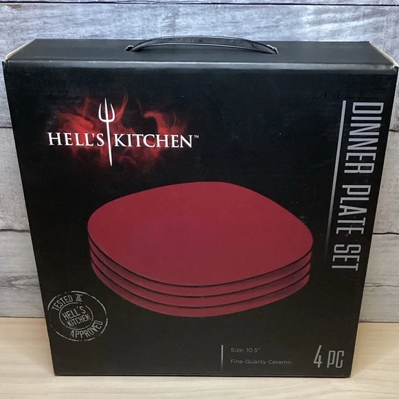 Hell’s Kitchen 4pc Dinner Plate Set 10.5” Red/ Black NIB - Picture 3 of 4